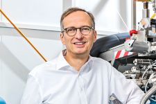 Photo of Prof. Dr. F. Stefan Tautz Photo of Prof. Dr. F. Stefan Tautz